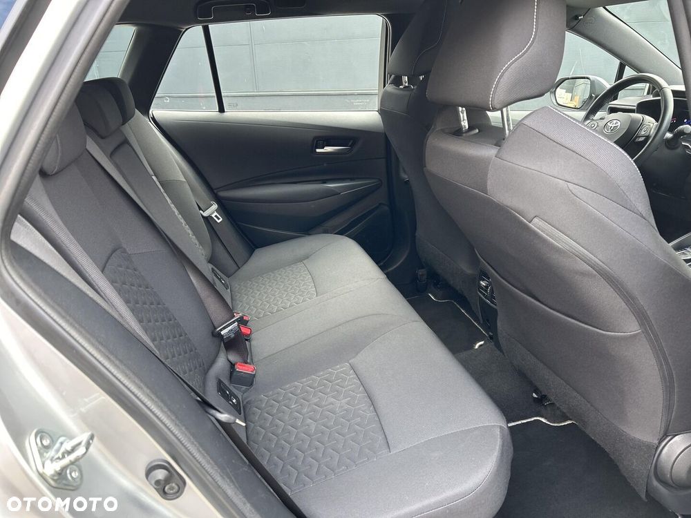 Toyota Corolla 2.0 Hybrid Comfort - 12