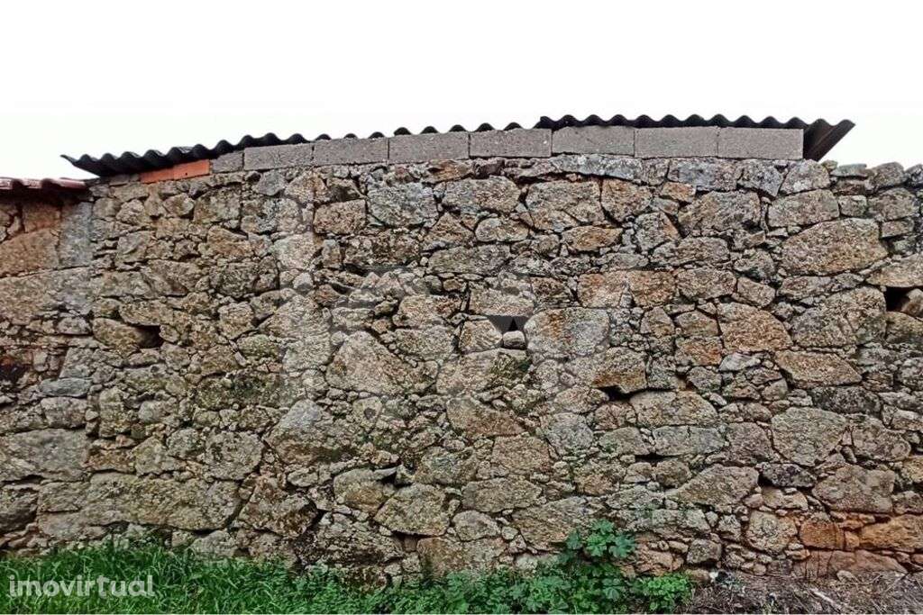 Casa Rural c/Poço e Terreno de 3.120m2 em Aranhas, Penamacor - Grande imagem: 5/8