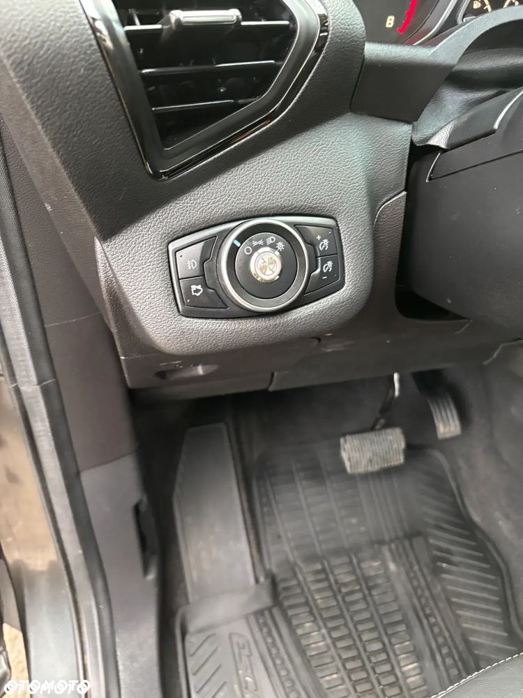 Ford Kuga 1.6 EcoBoost 4WD Titanium - 18
