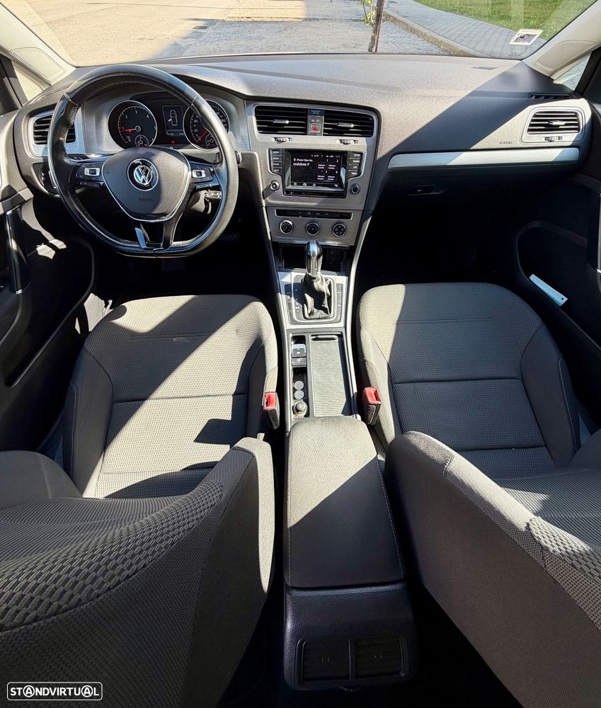 VW Golf 1.6 TDi BlueMotion DSG Trendline - 9