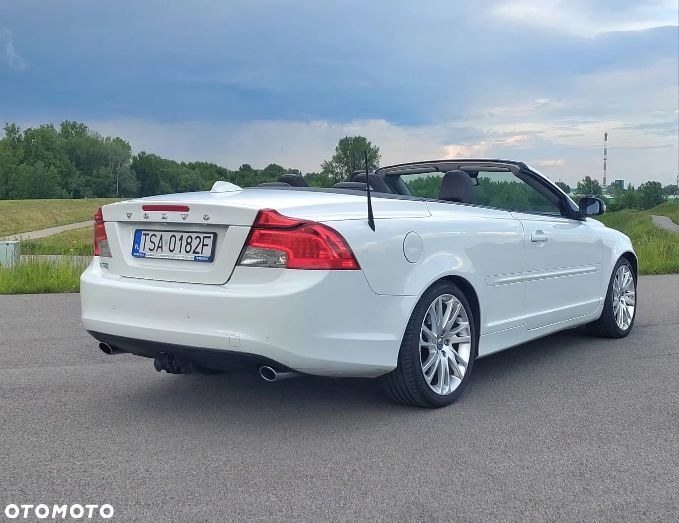 Volvo C70 D3 Momentum - 3