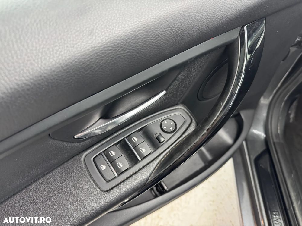 BMW Seria 3 318d Aut. Luxury Line - 22