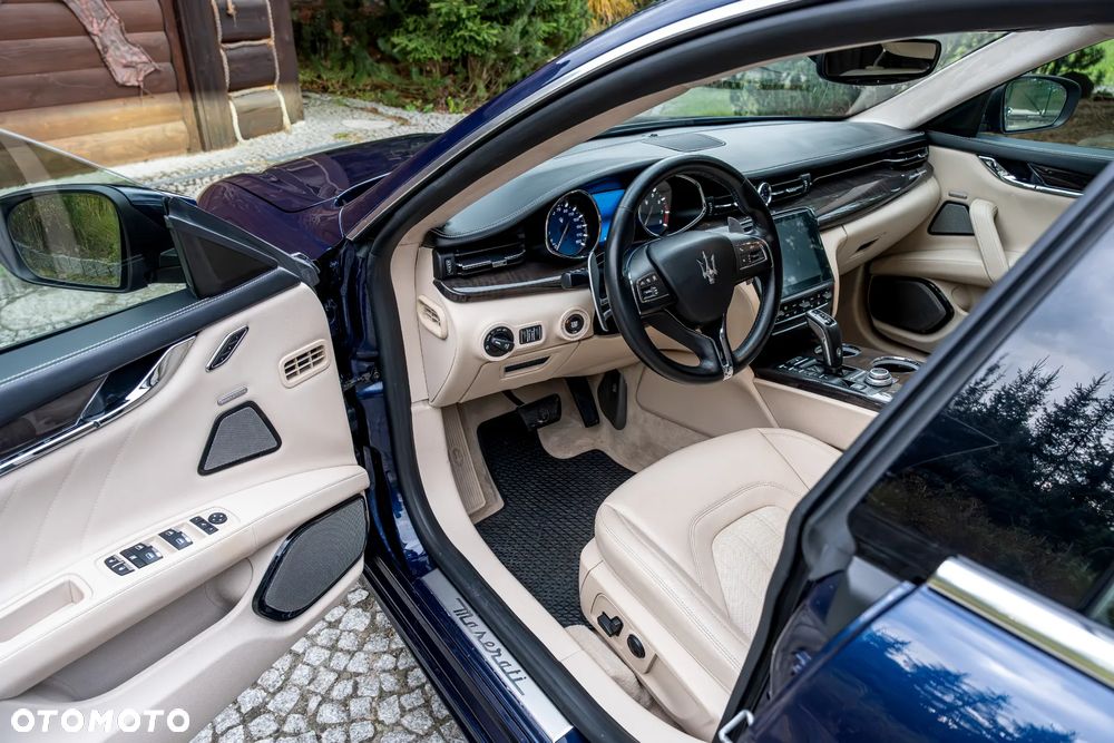 Maserati Quattroporte Q4 GranLusso S - 22