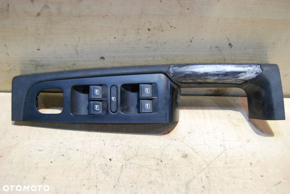 PANEL RĄCZKA LEWA 3T0867197 SKODA SUPERB II - 1