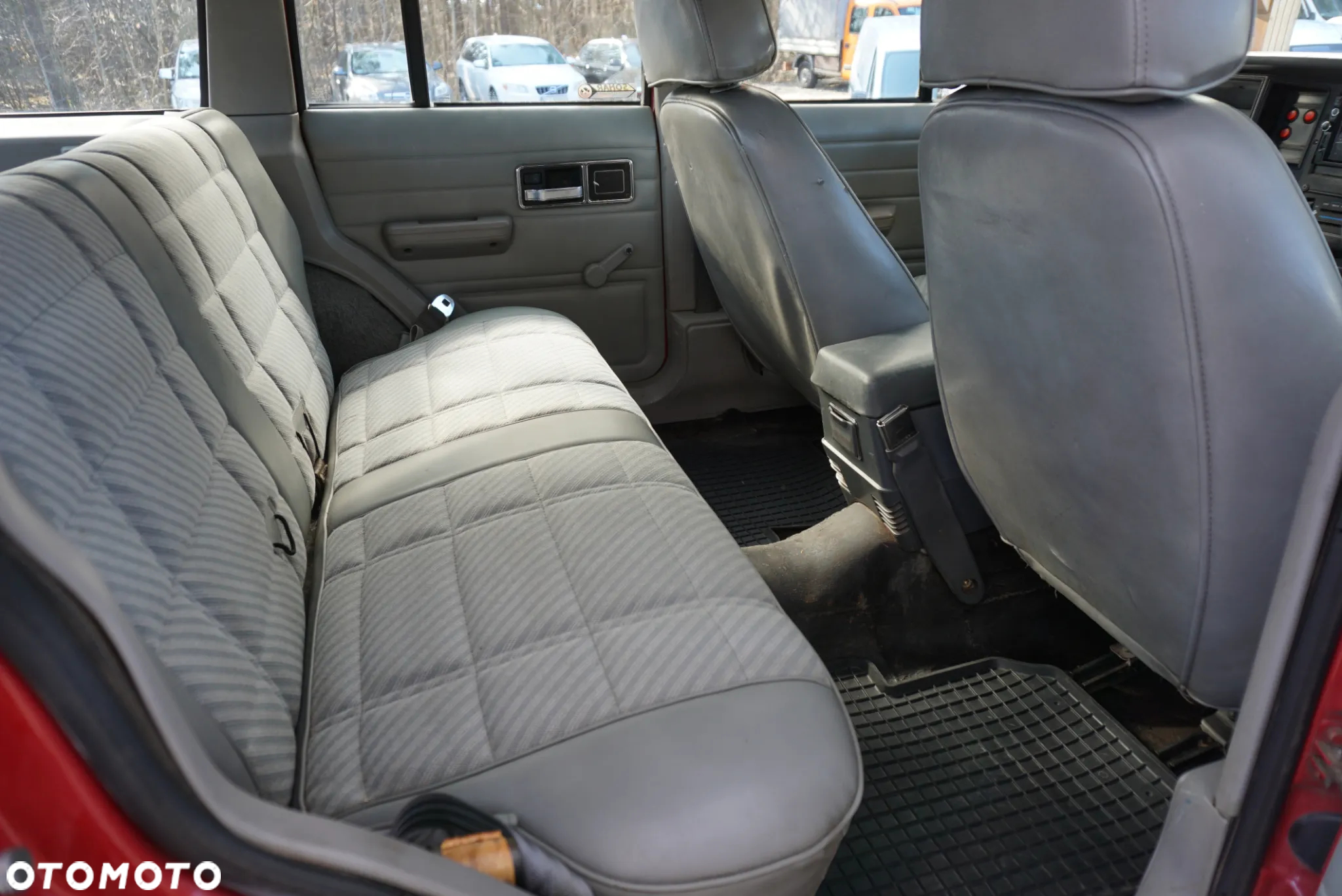 Jeep Cherokee - 11