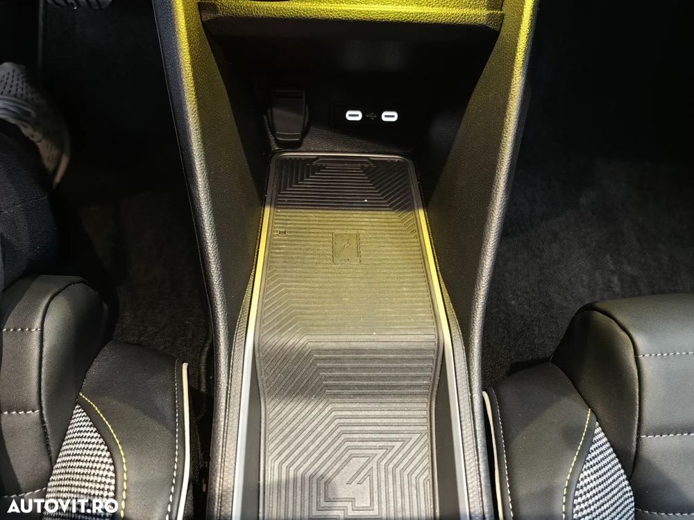 Renault 4 E-Tech 52 kWh Iconic - 17