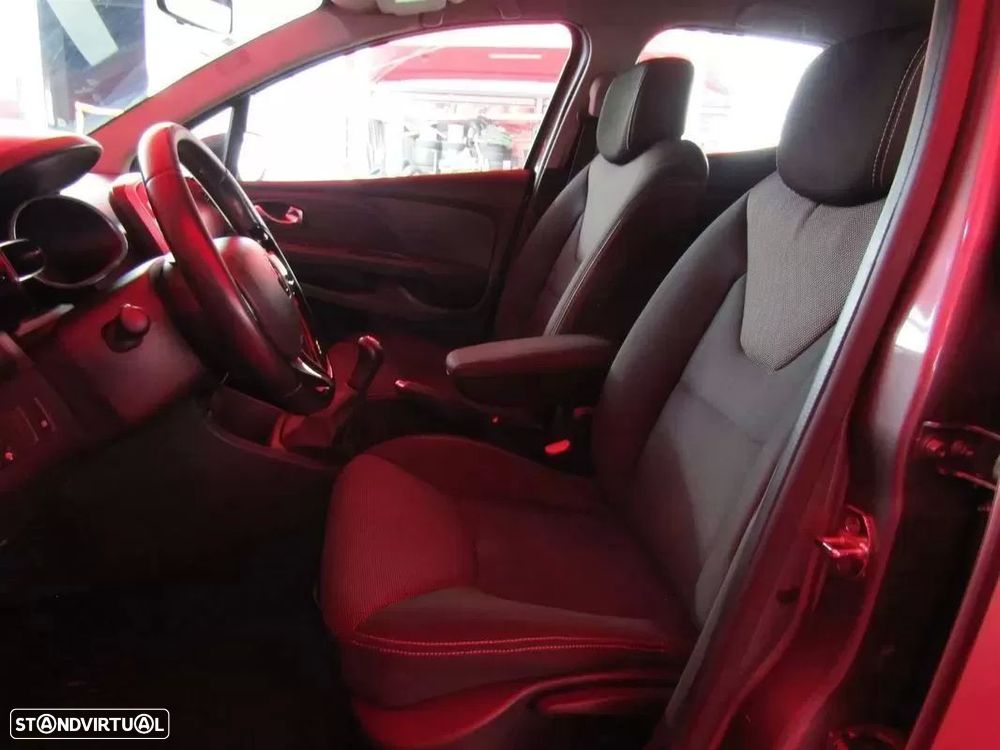 Renault Clio 1.5 dCi Dynamique S — fotografia 5