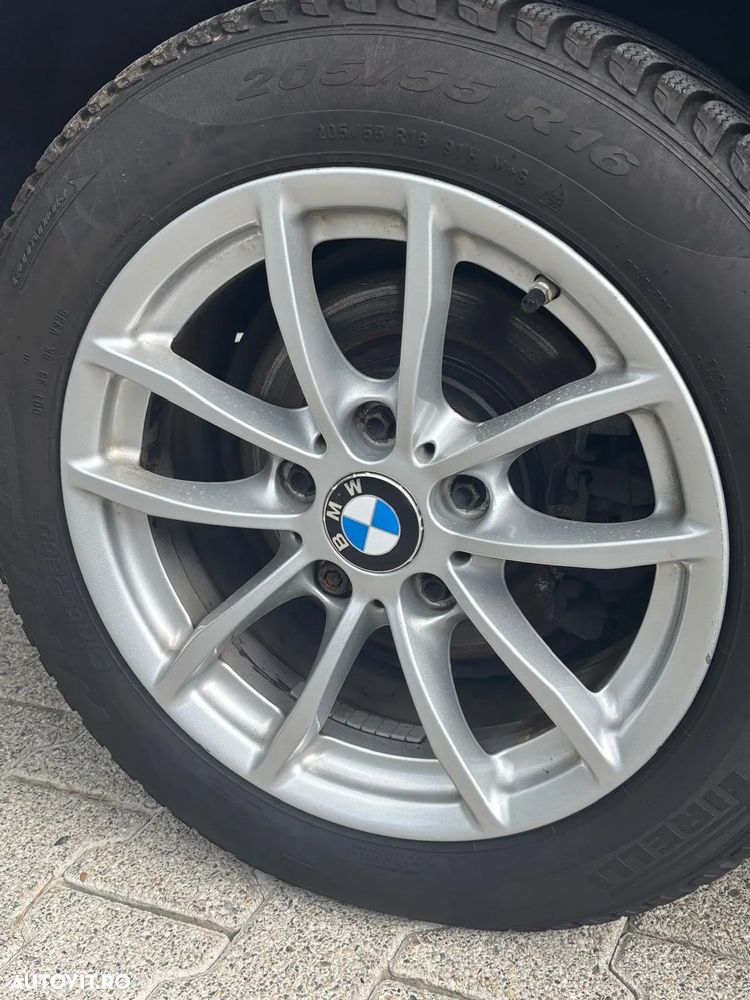 BMW Seria 1 116i - 5