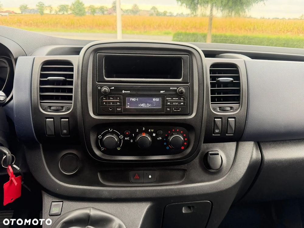 Opel Vivaro - 27
