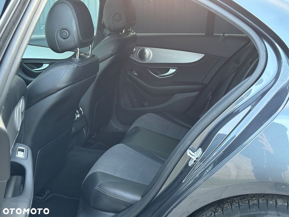 Mercedes-Benz Klasa C 200 T 7G-TRONIC Avantgarde - 16