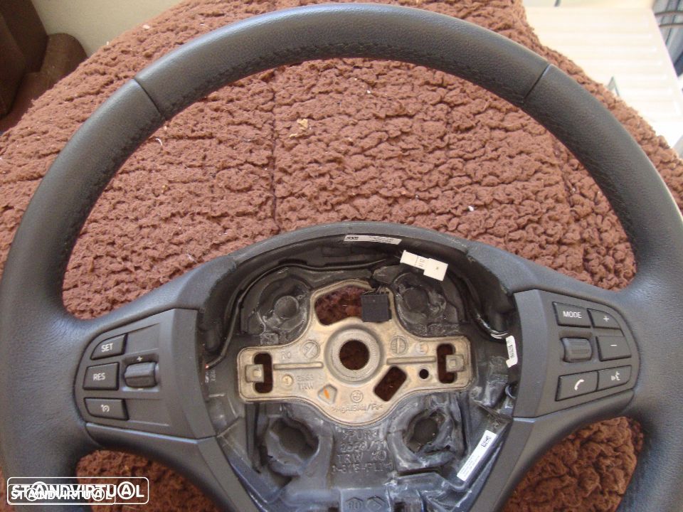 volante em pele + multifunçoes + cruise control BMW F20 + F30 sem airbag - 4