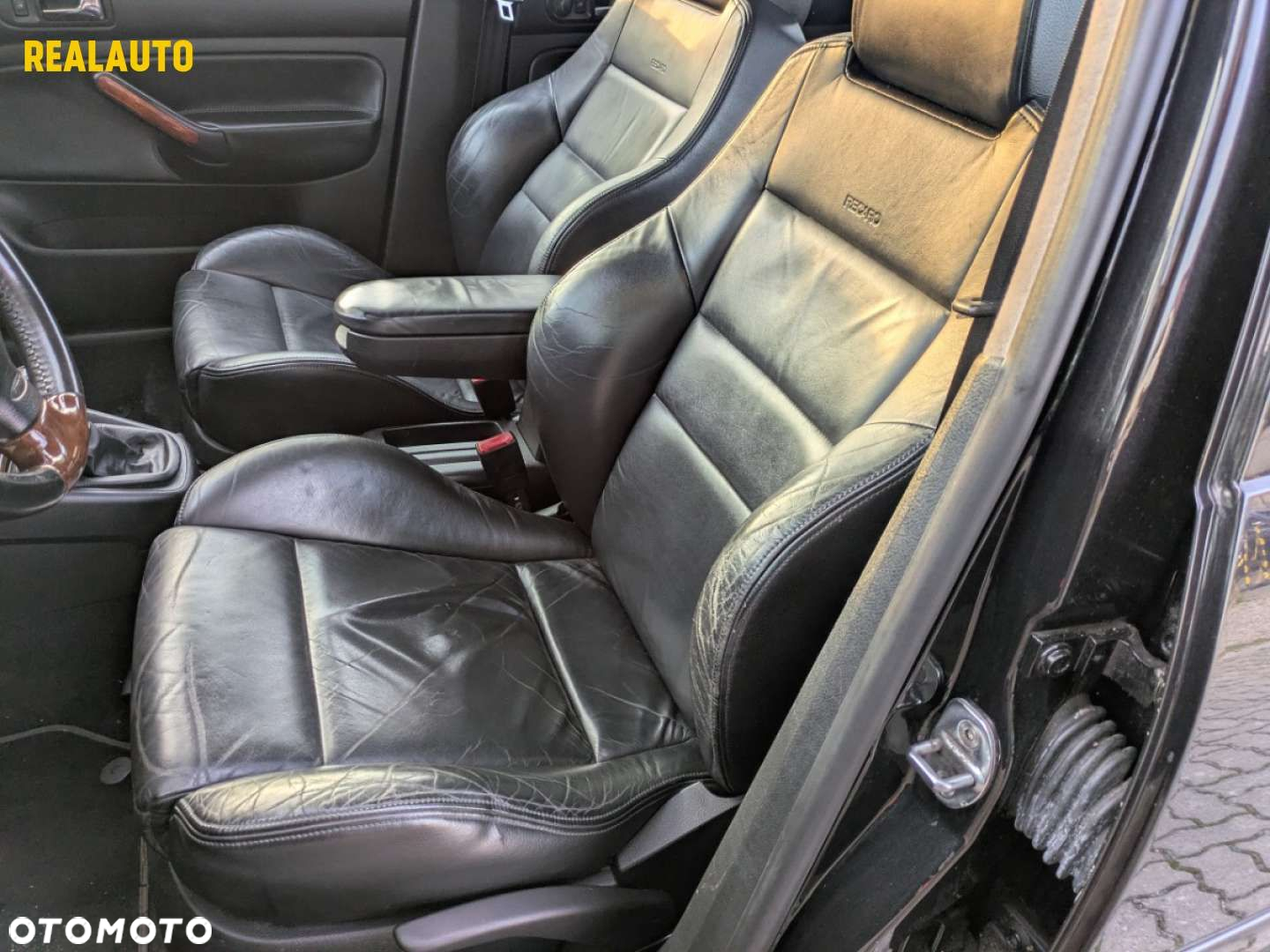 Volkswagen Golf IV 2.8 V6 4Mot - 10