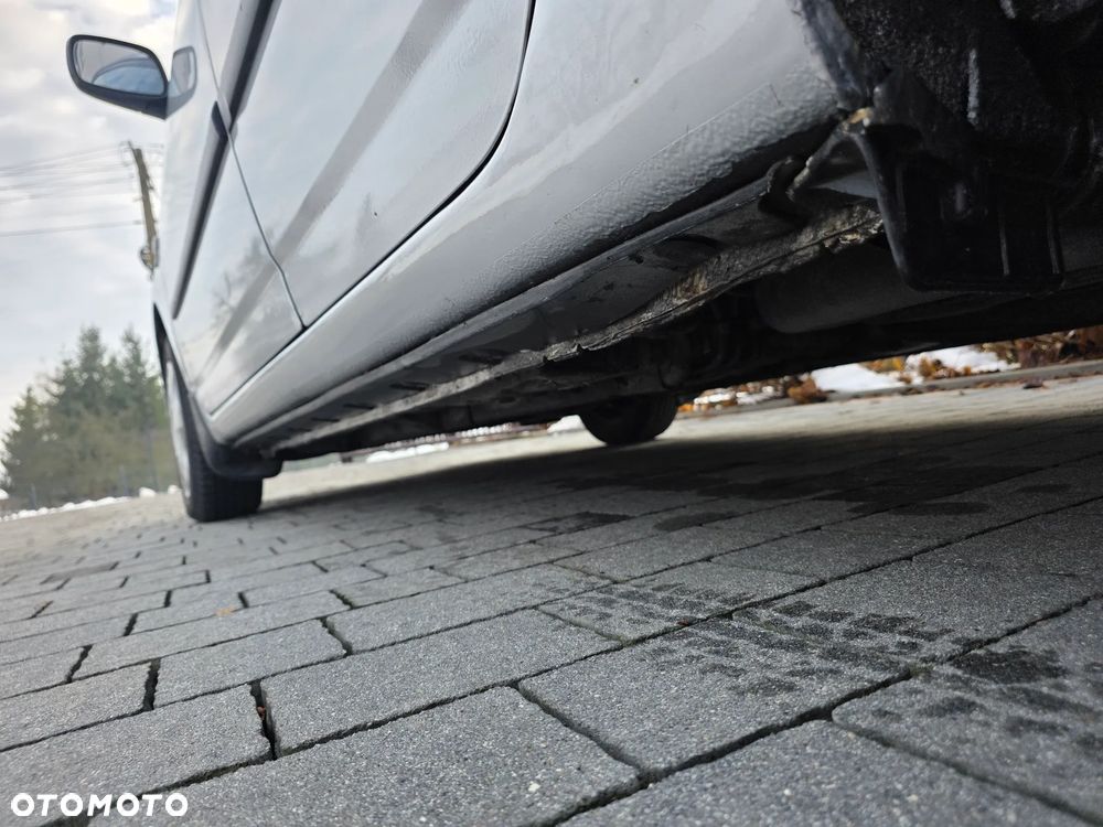 Toyota Corolla 1.4 VVT-i Base - 13