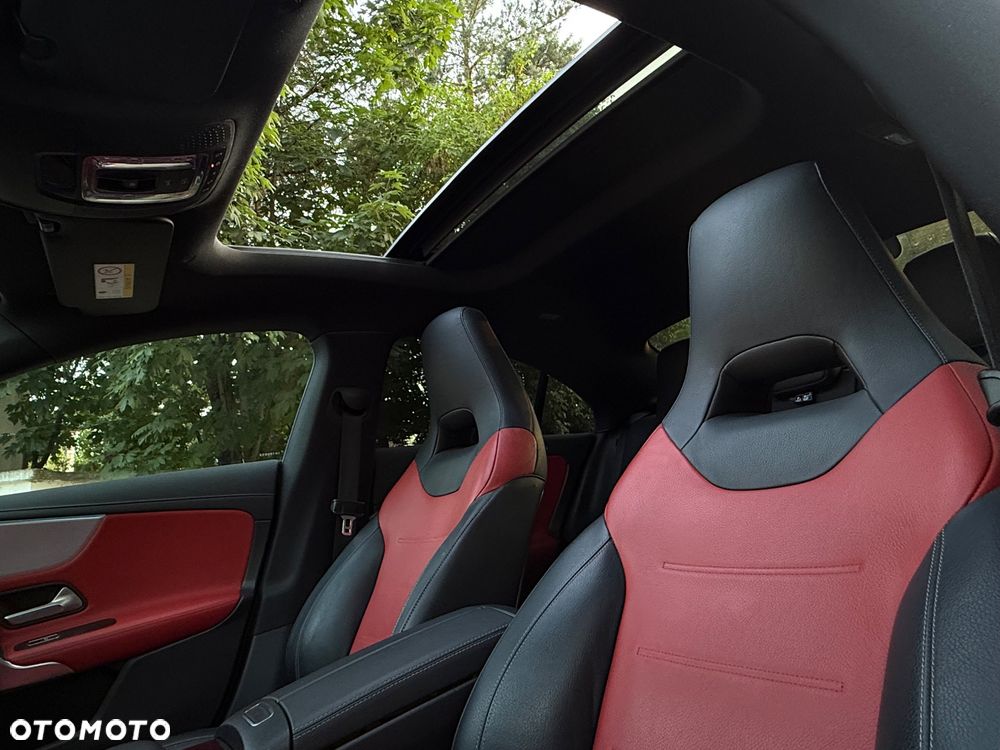 Mercedes-Benz CLA 250 4-Matic AMG Line 7G-DCT - 16