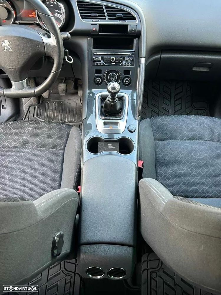 Peugeot 3008 1.6 HDi Allure - 15