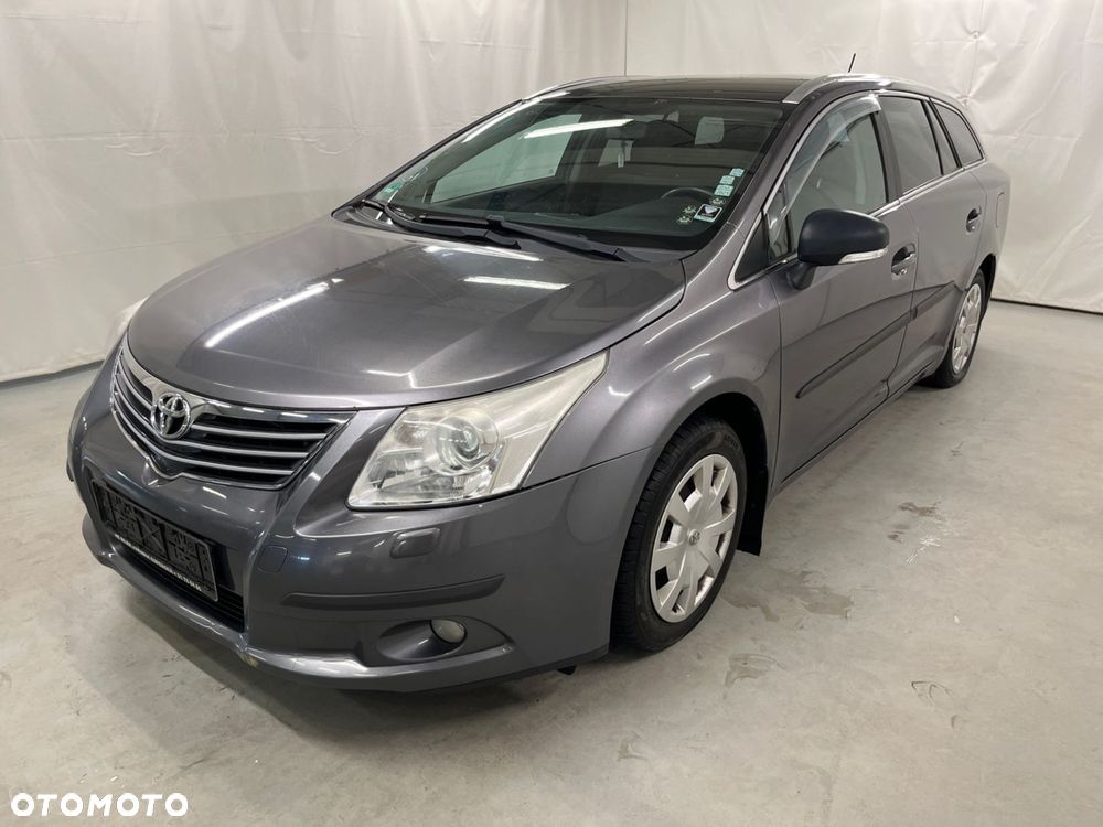 Toyota Avensis 2.0 D-4D 2010 - 11