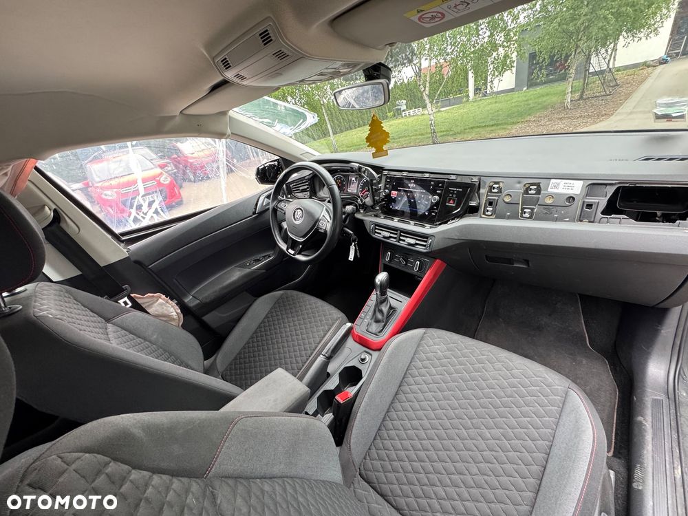 Volkswagen Polo - 12