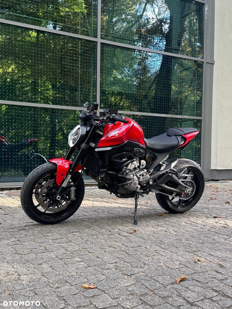 Ducati Monster - 10