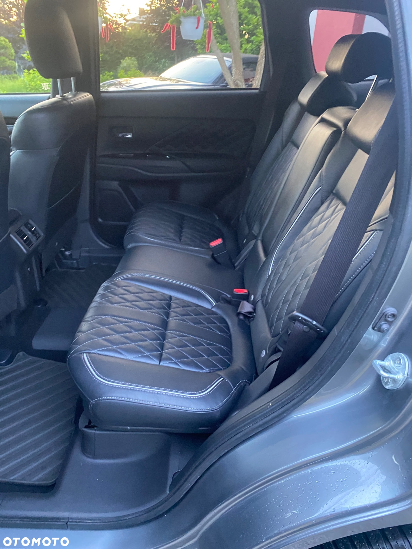 Mitsubishi Outlander 2.4 4WD Plug-In Hybrid Diamant - 26