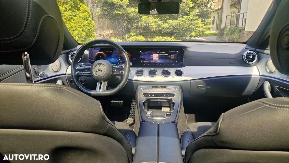 Mercedes-Benz E 300 de 4Matic 9G-TRONIC AMG Line - 12