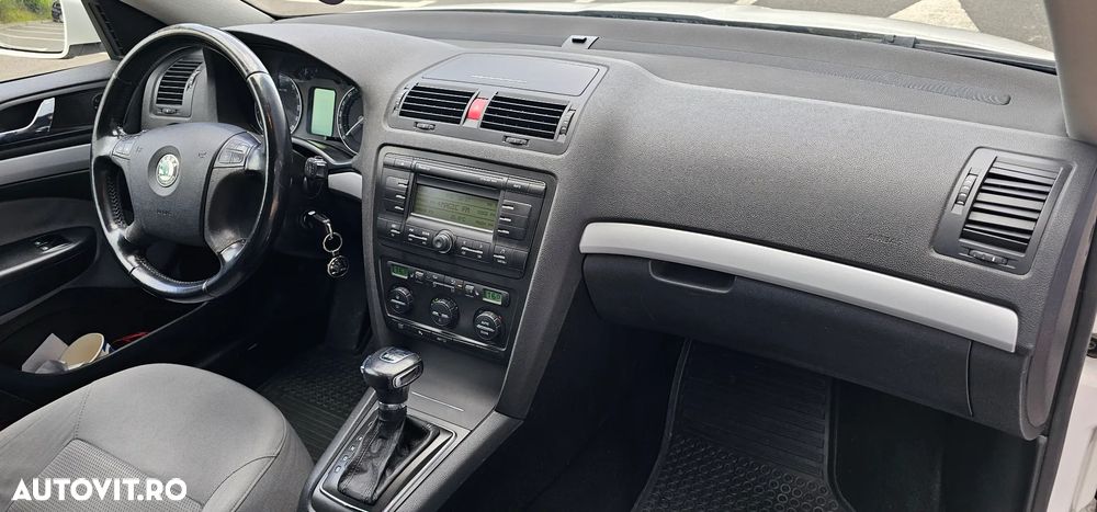Skoda Octavia 1.9 TDI Business DSG - 10