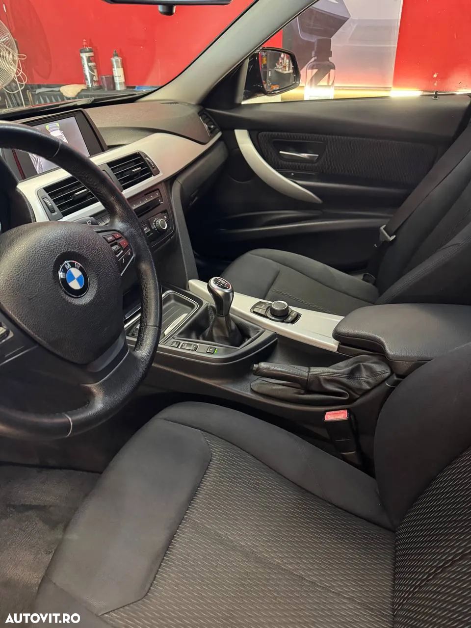 BMW Seria 3 320d EfficientDynamics Edition - 8
