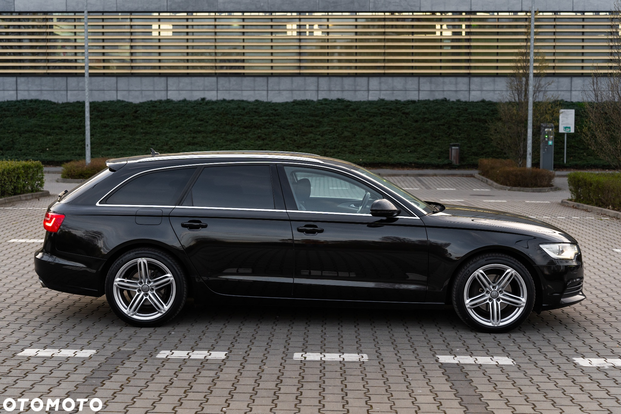 Audi A6 Avant 2.0 TDI Ultra S tronic - 8