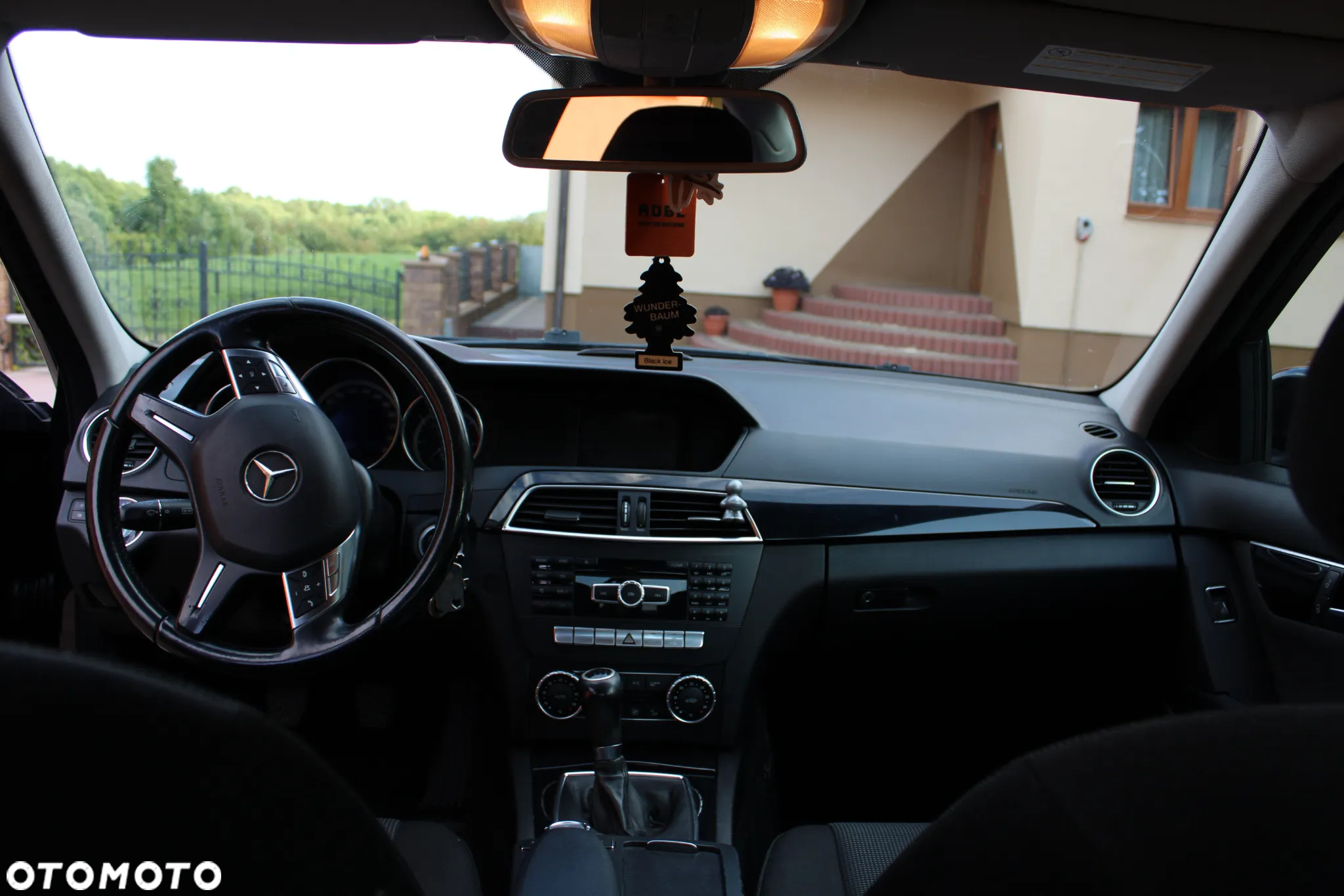 Mercedes-Benz Klasa C 200 CDI BlueEff Elegance - 36