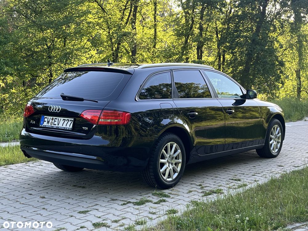 Audi A4 Avant - 4