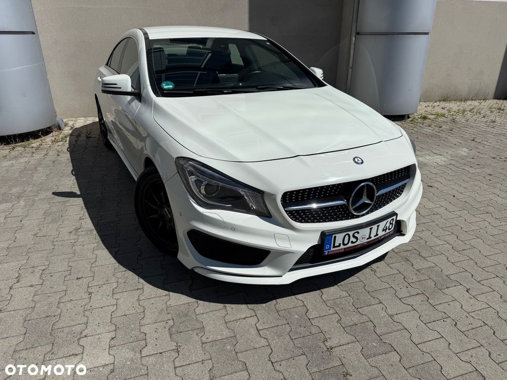 Mercedes-Benz CLA 180 7G-DCT AMG Line - 12