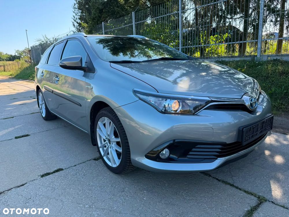 Toyota Auris 1.8 HSD Luna - 14