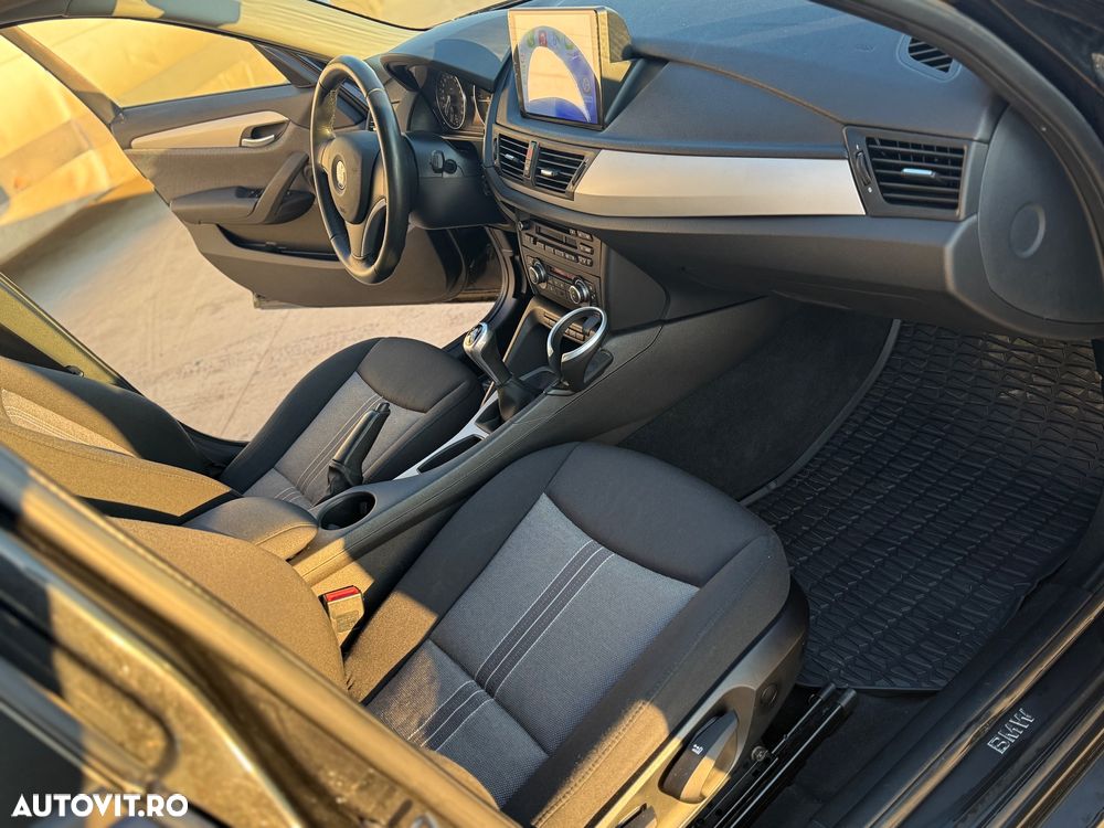 BMW X1 xDrive18d xLine - 9