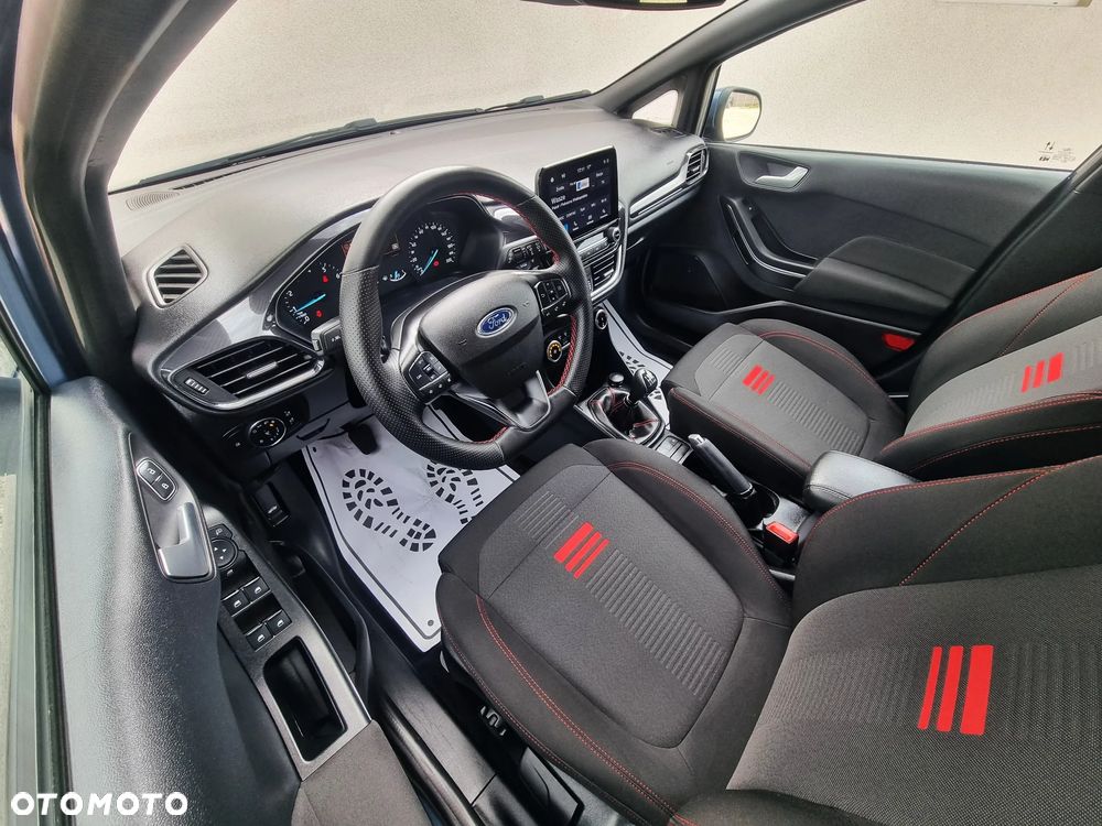 Ford Fiesta - 9