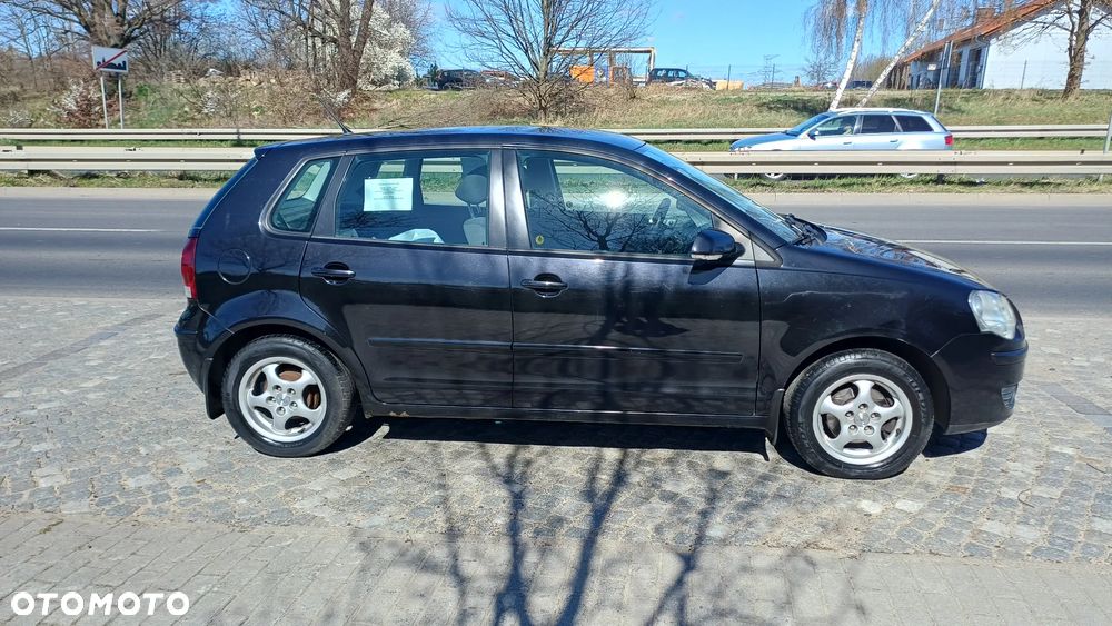 Volkswagen Polo 1.4 TDI DPF Comfortline - 4