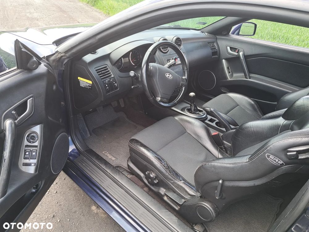 Hyundai Coupe - 3
