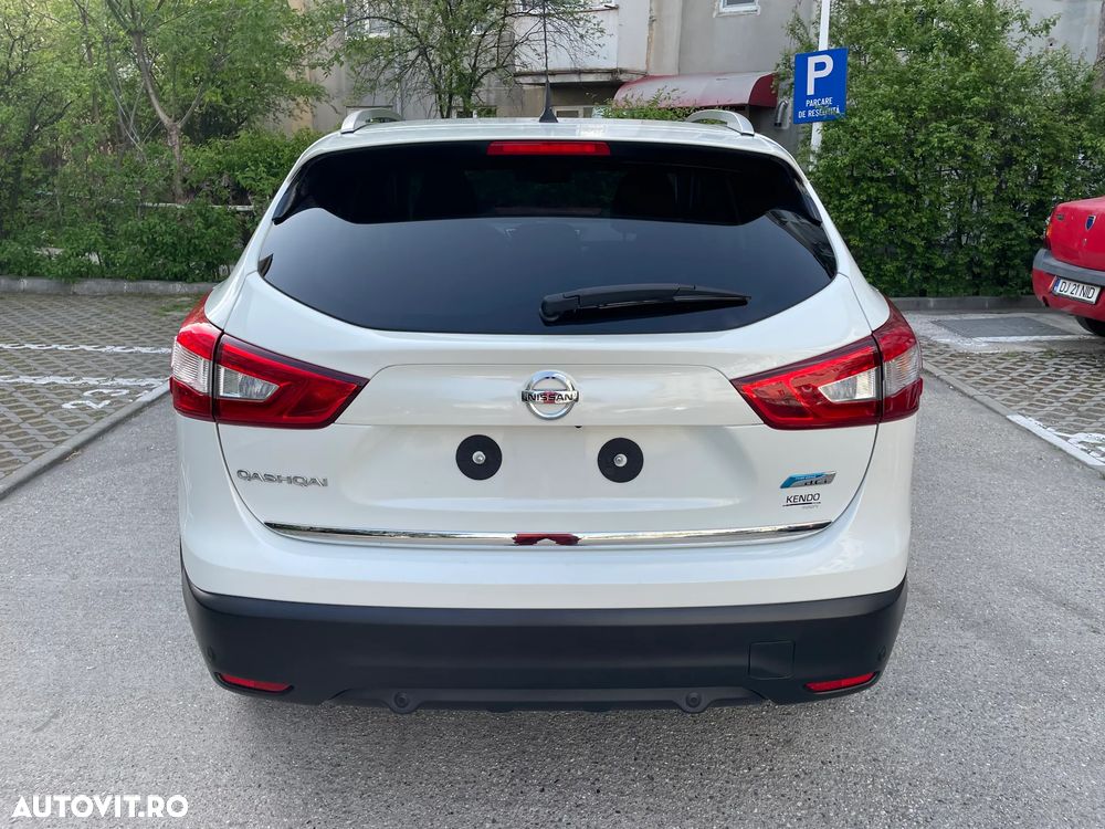 Nissan Qashqai 1.6 DCI Xtronic TEKNA+ - 10