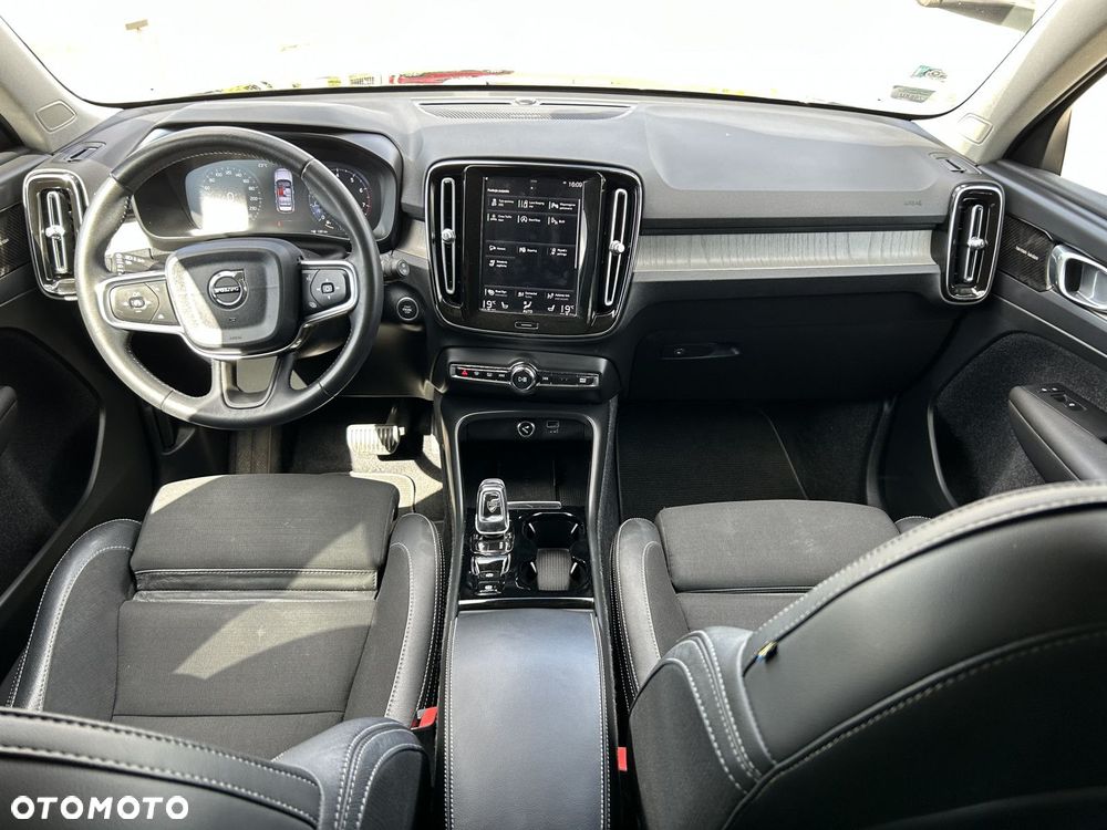 Volvo XC 40 - 34