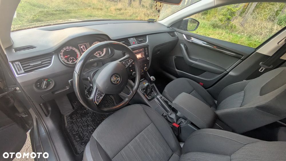 Skoda Octavia 2.0 TDI Style - 6