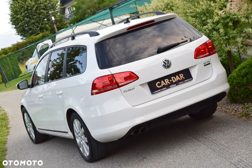 Volkswagen Passat 2.0 TDI Comfortline - 8
