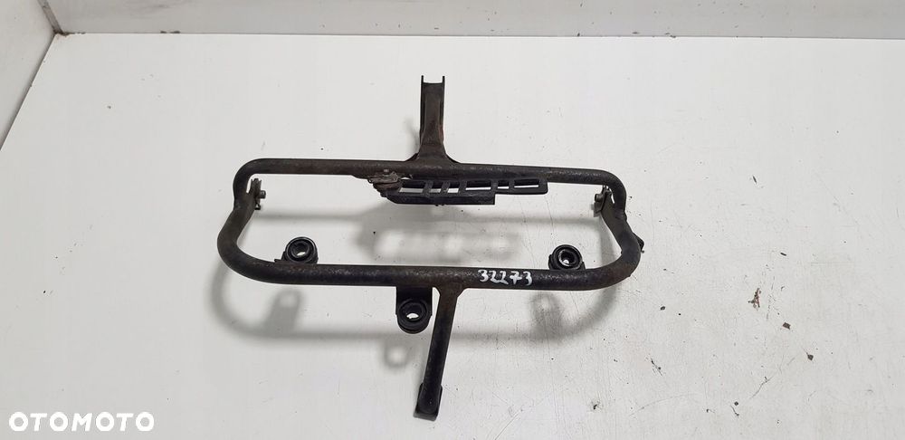 APRILIA PEGASO 650 STELAŻ LICZNIKA - 1