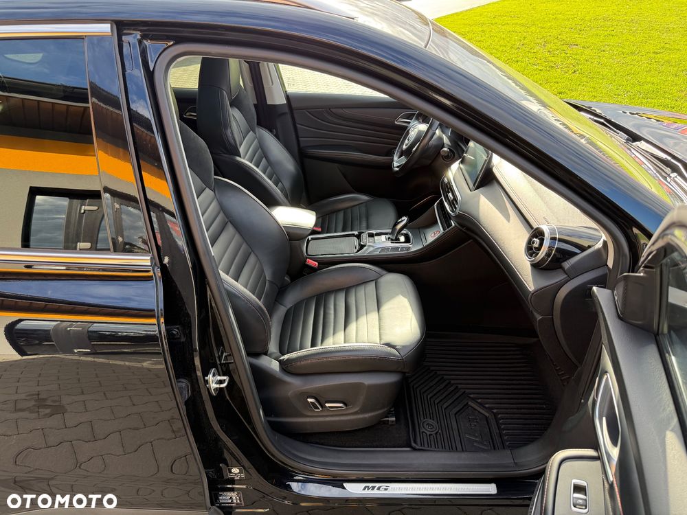 MG EHS 1.5T-GDI PHEV Luxury - 26