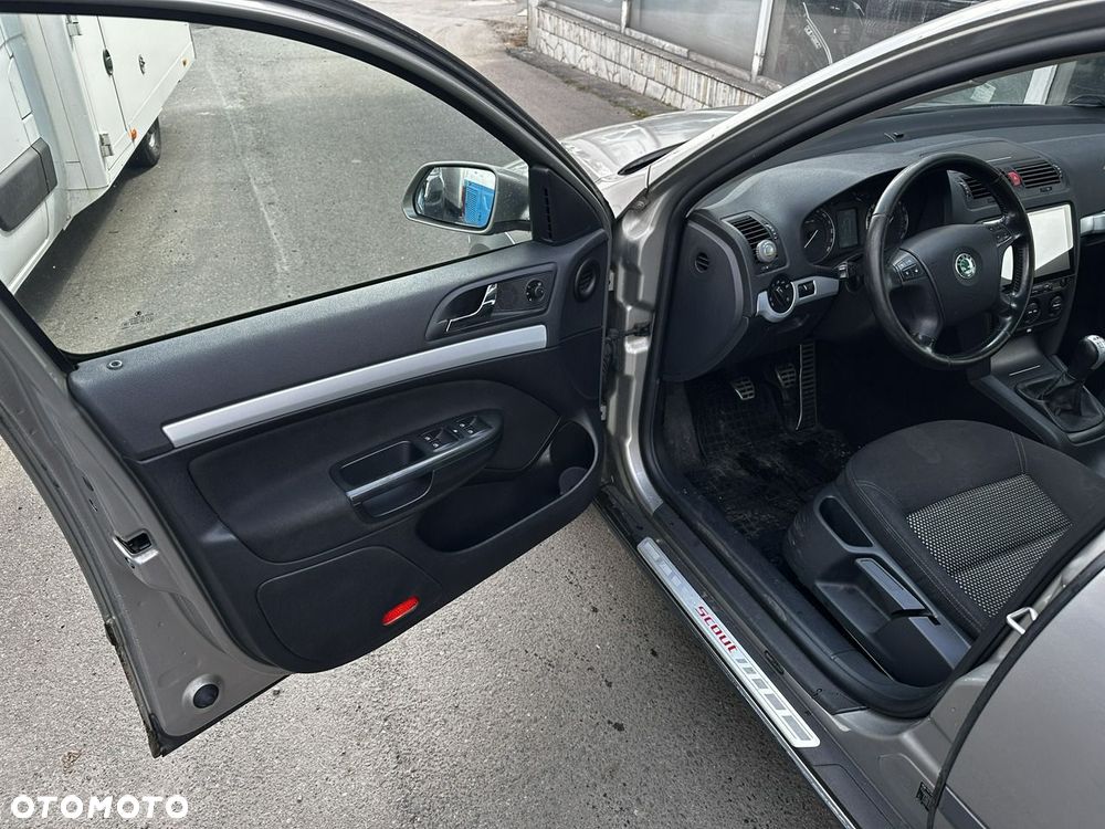 Skoda Octavia 2.0 TDI DPF 4x4 Scout - 20