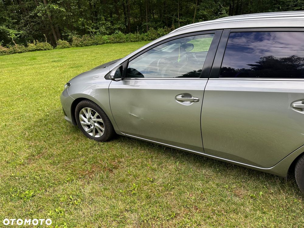 Toyota Auris 1.6 D-4D Dynamic - 5