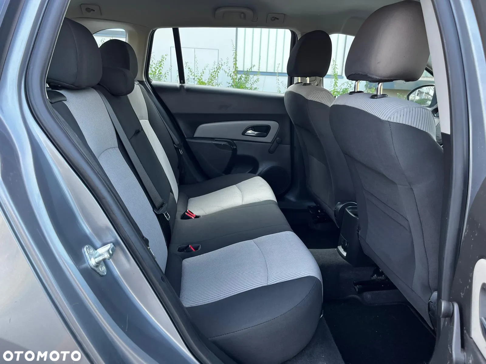 Chevrolet Cruze - 10