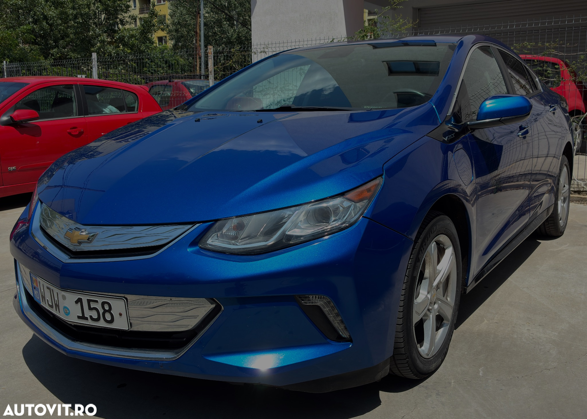 Chevrolet Volt - 2