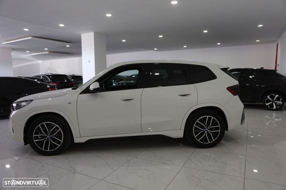 BMW iX1 xDrive30 Pack Desportivo M - 30