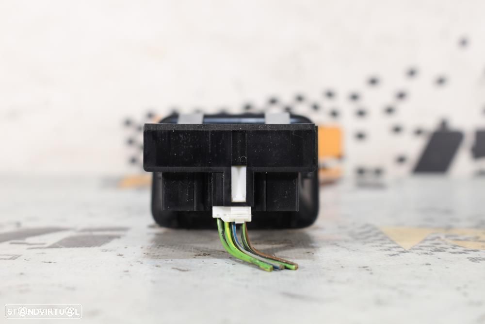 Travão De Mão Mercedes-Benz A-Class (W176)  A2469050451 / 15463599 / E - 3