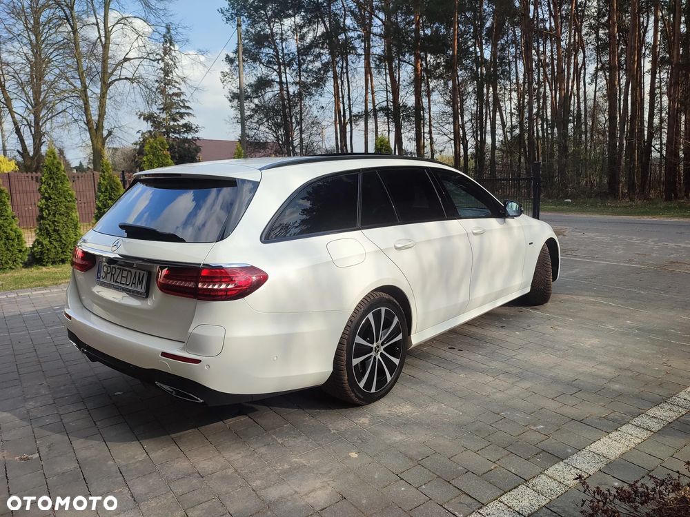 Mercedes-Benz Klasa E 300 de 9G-TRONIC Night Edition - 17
