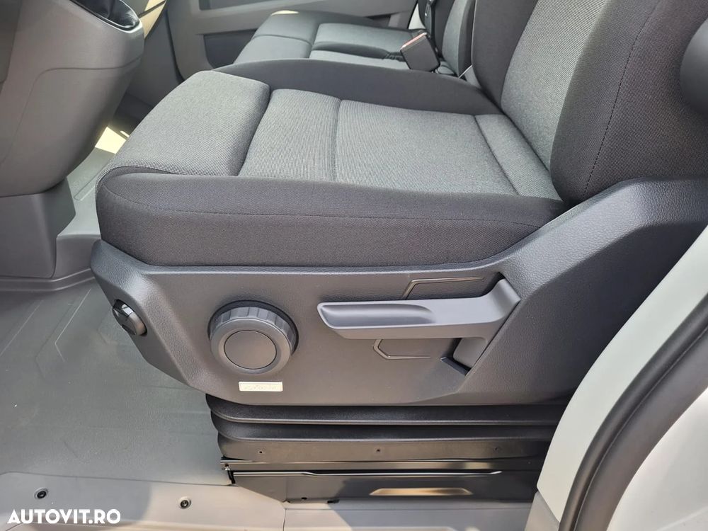 Volkswagen Crafter L3H3 - modelul nou cu tableta - 11