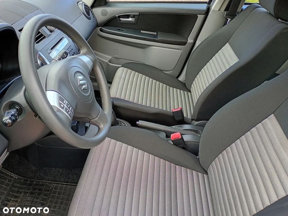 Suzuki SX4 - 5
